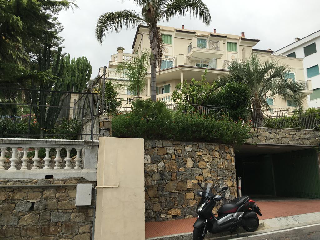 Villa Emma Ospedaletti Exterior foto